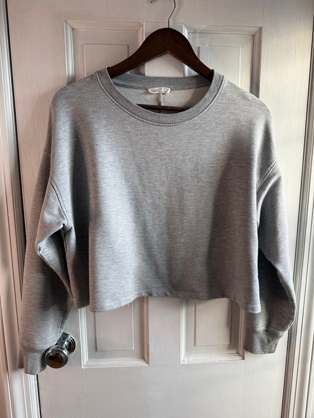 Oysho Gray Cropped Crewneck Sweatshirt – Soft – Small – EUC
